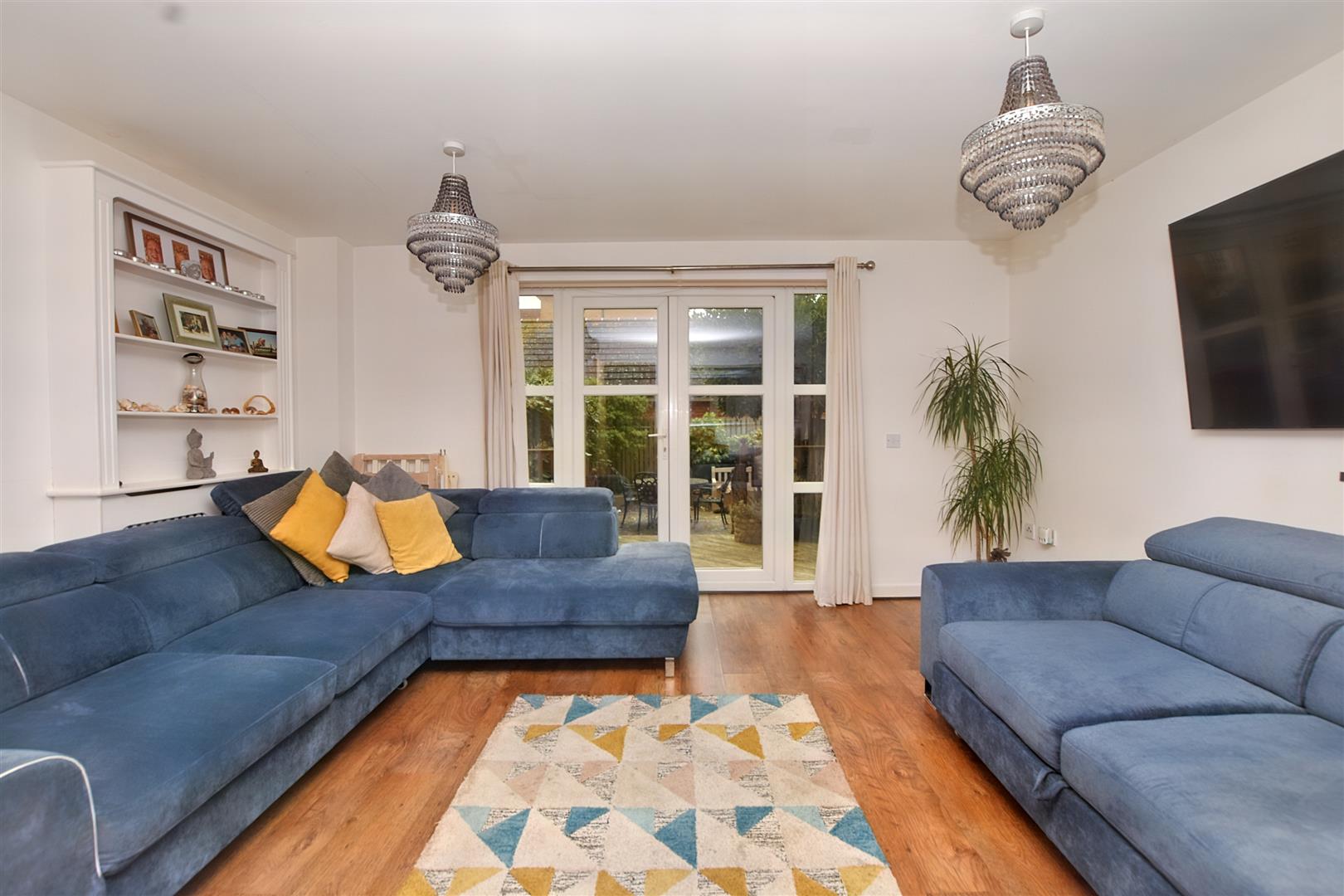 Property Details for Caroline Way, Eastbourne Town Property Estate